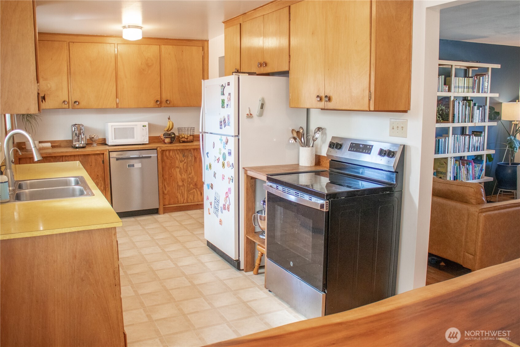 650 Jefferson Avenue Property Photo 7