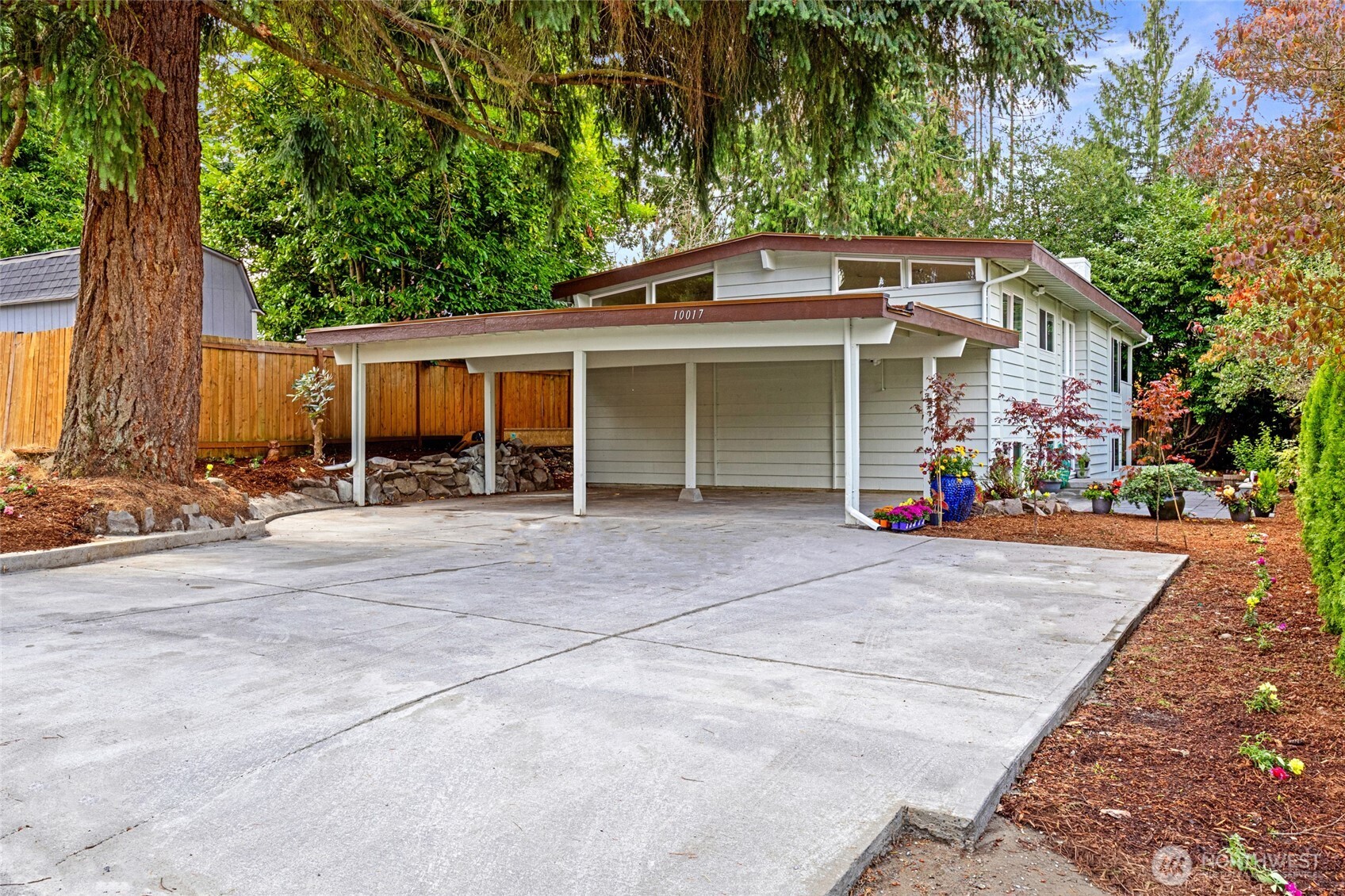 10017 12th Avenue Property Photo 1