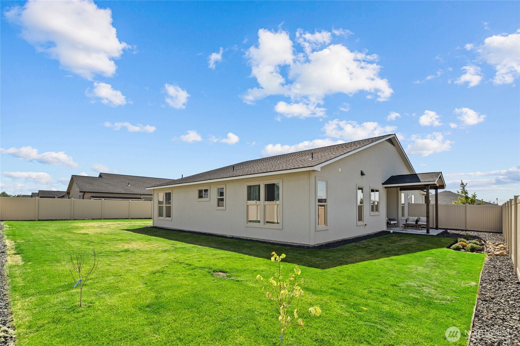 101 E Chinook Road Property Photo 34