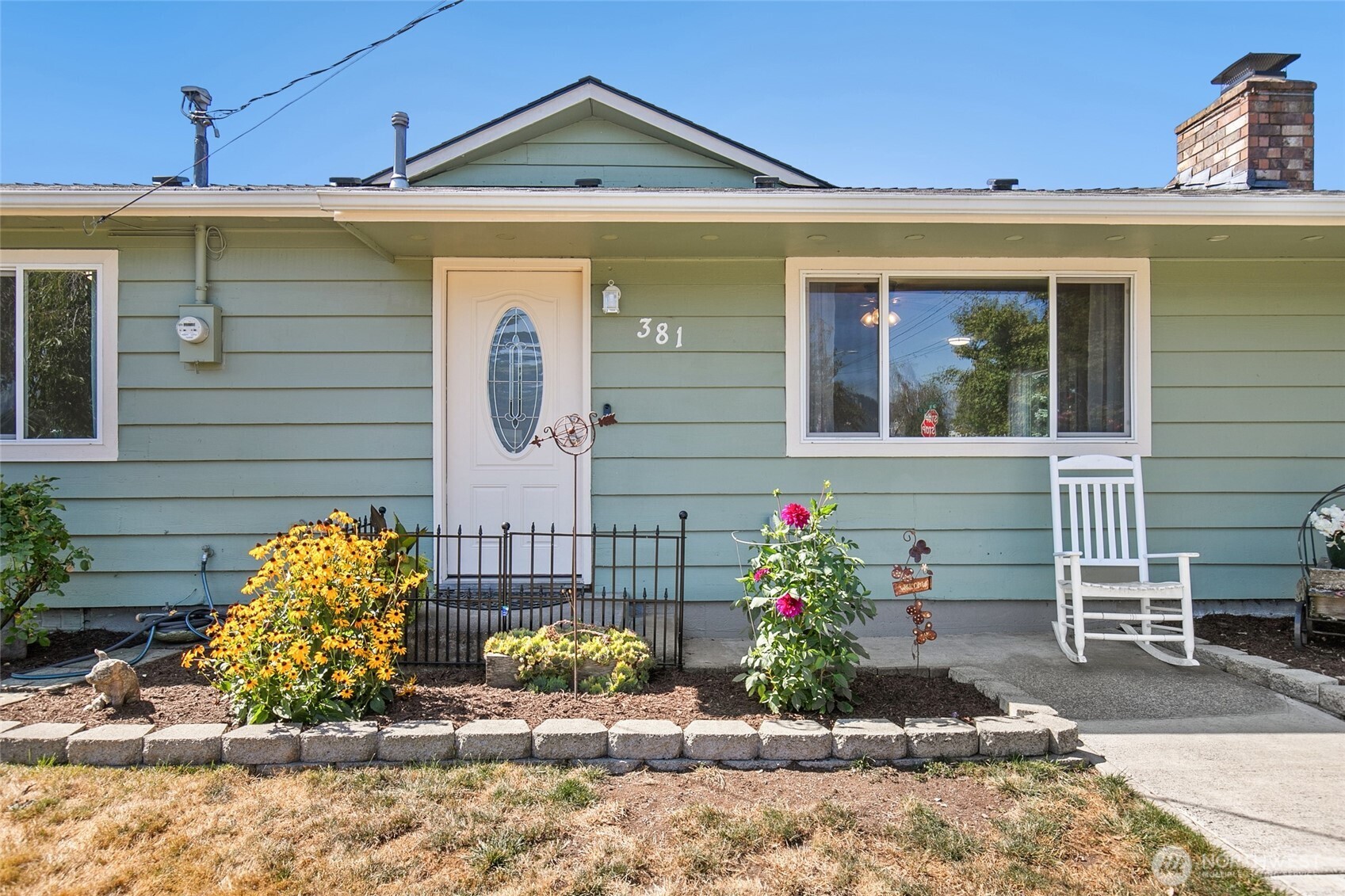 381 N Cascade Street Property Photo 2