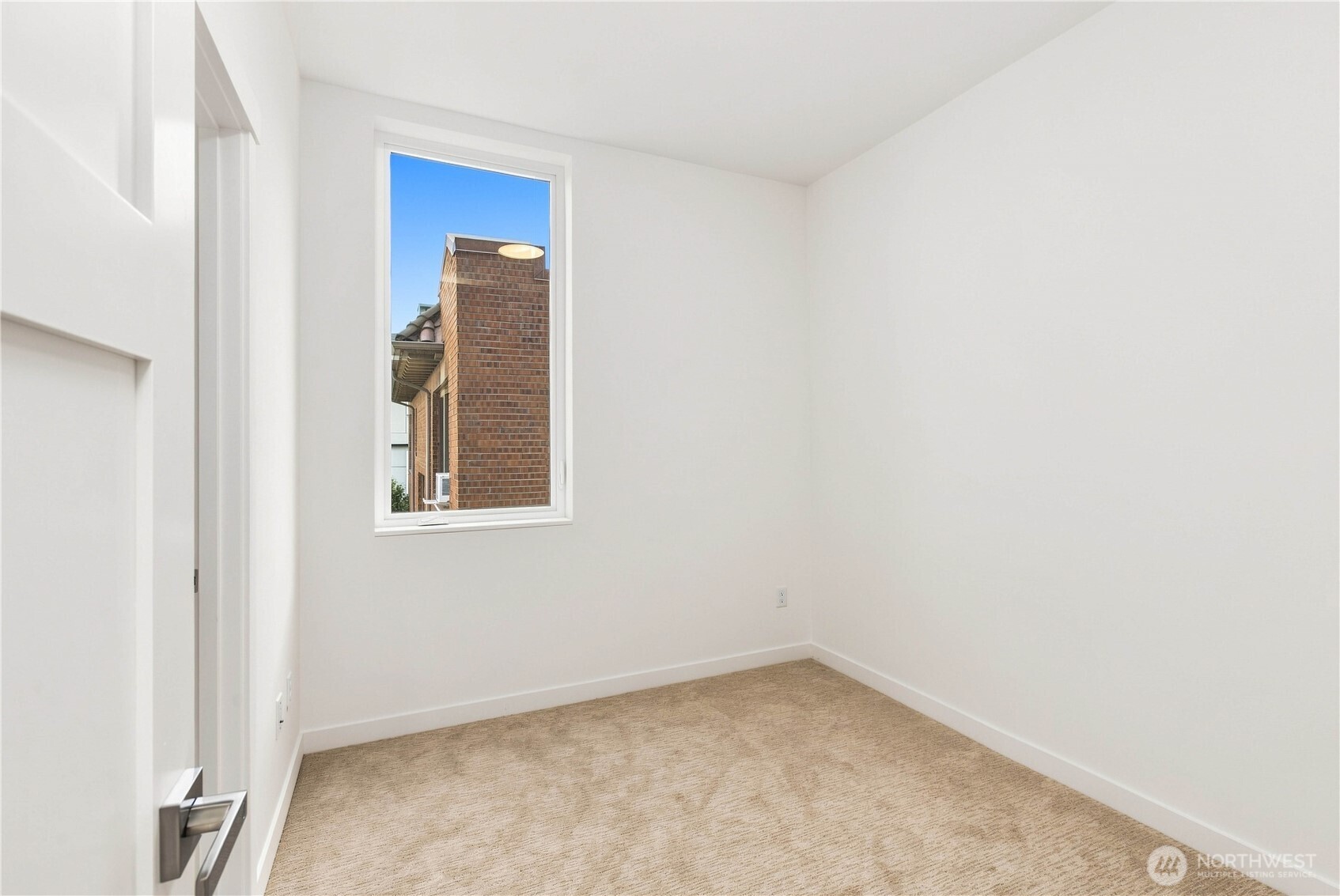2334 Franklin Avenue E Property Photo 27