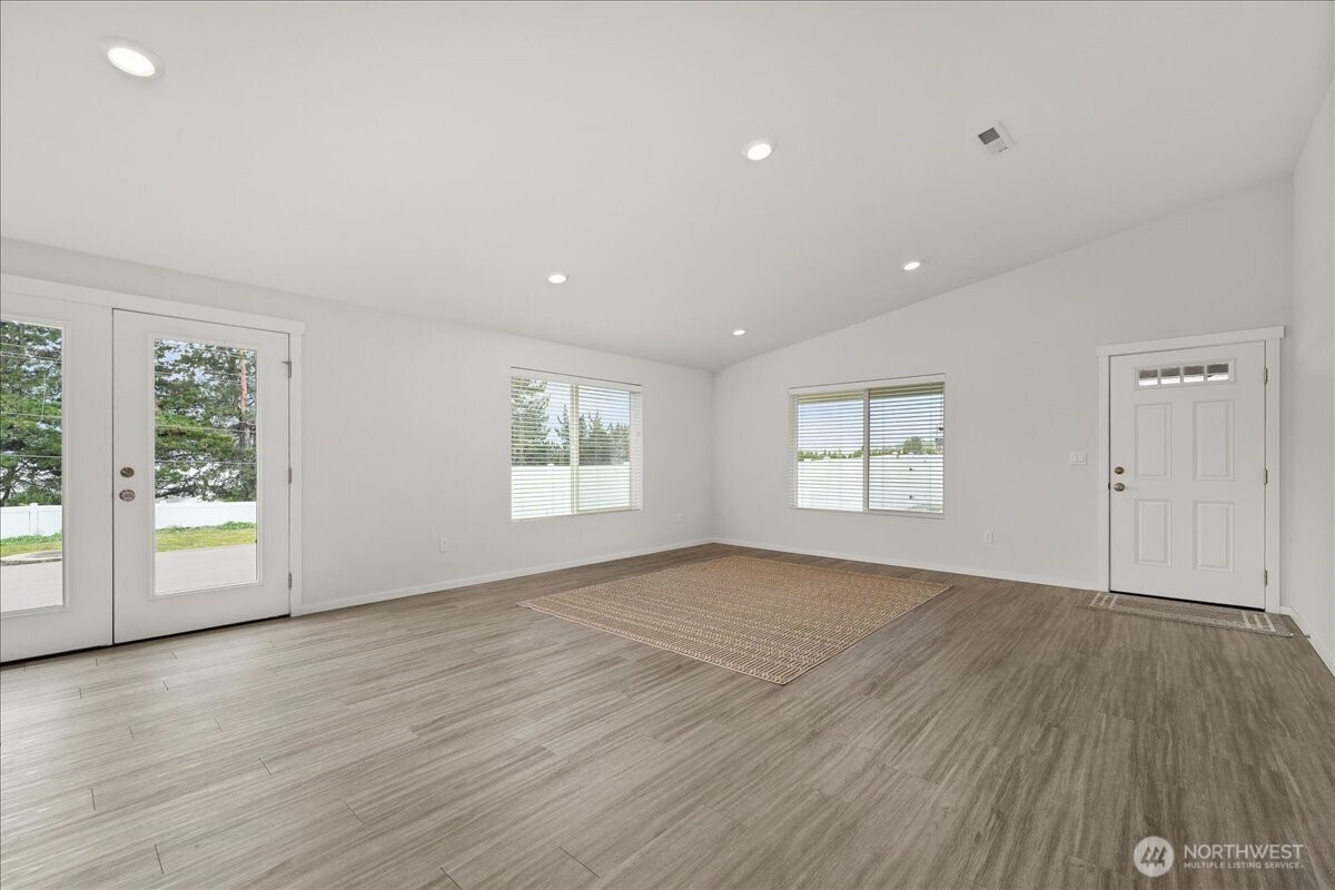 27 Jonagold Lane Property Photo 3
