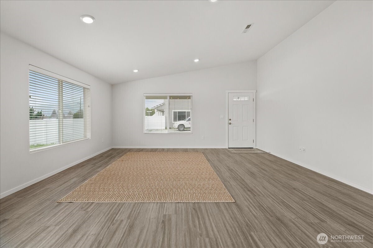 27 Jonagold Lane Property Photo 4