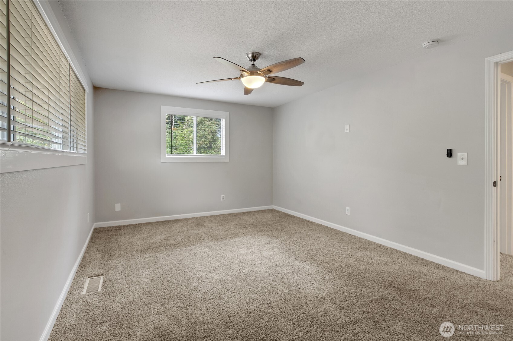 3416 Waller Road Property Photo 19