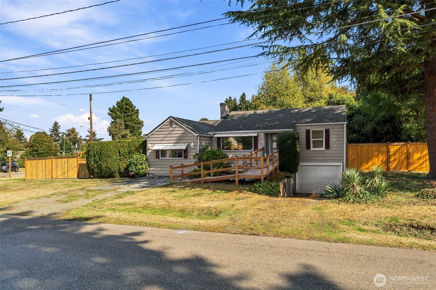 10454 2nd Avenue Property Photo 1