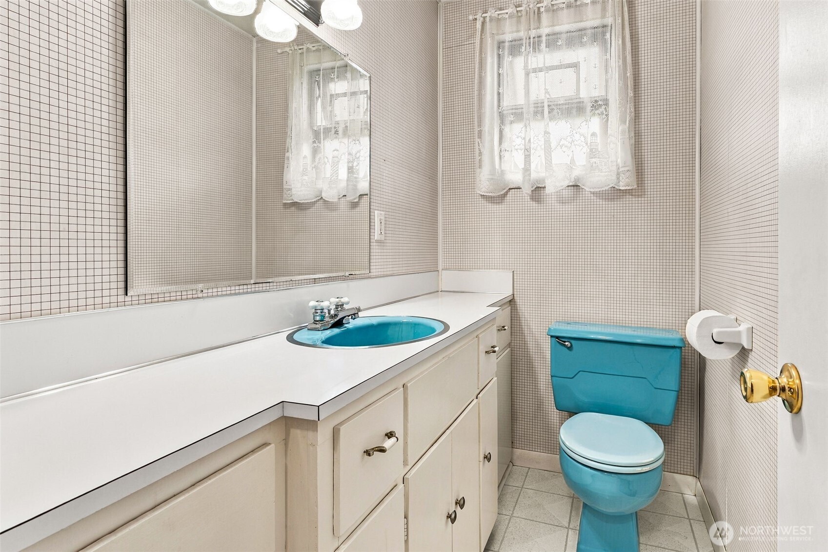 10454 2nd Avenue Property Photo 11