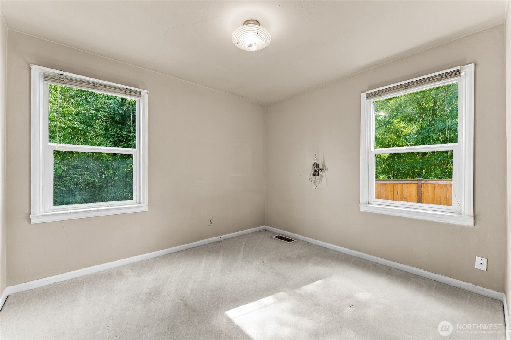 10454 2nd Avenue Property Photo 17