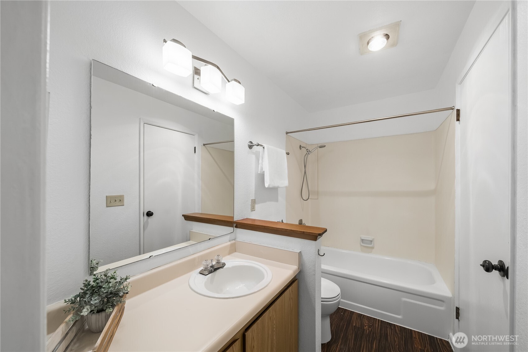 1740 Ne 86th Street 311 Property Photo 13