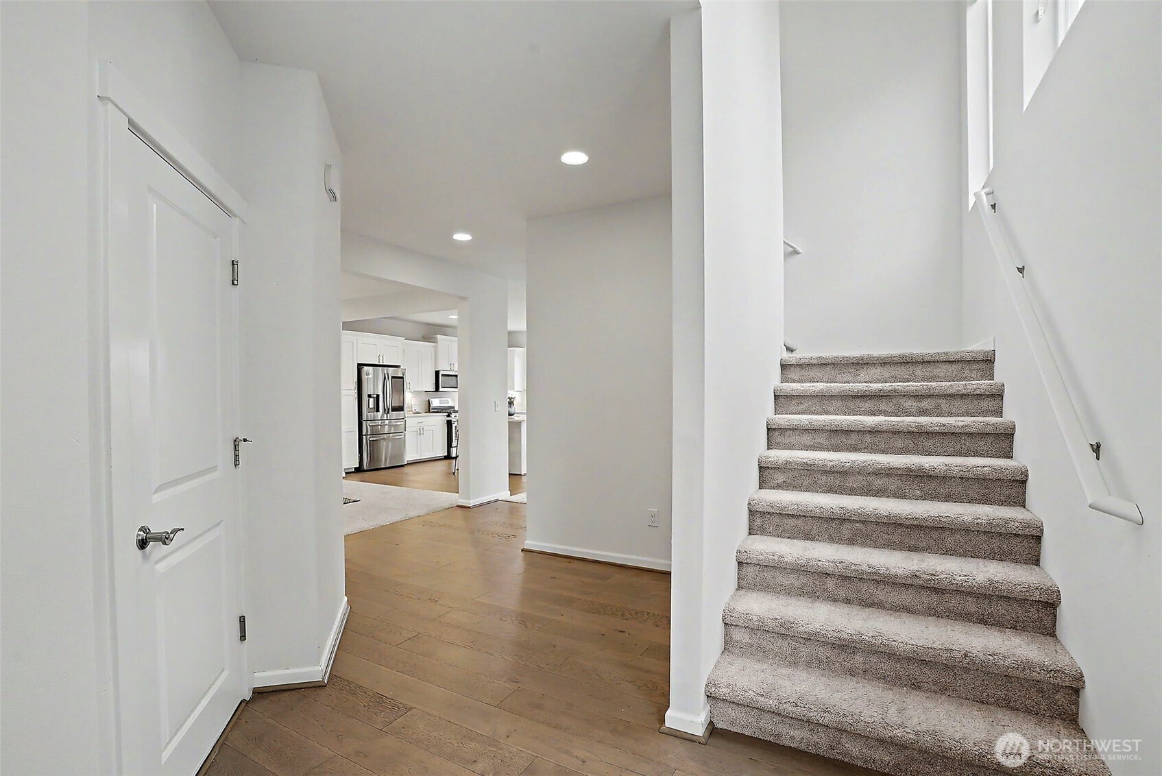 27432 12th Place Property Photo 5