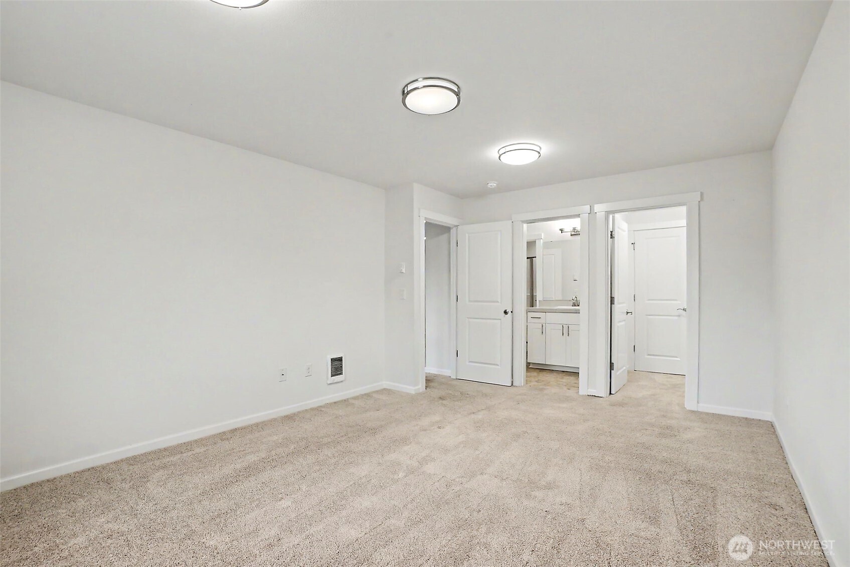 27432 12th Place Property Photo 24