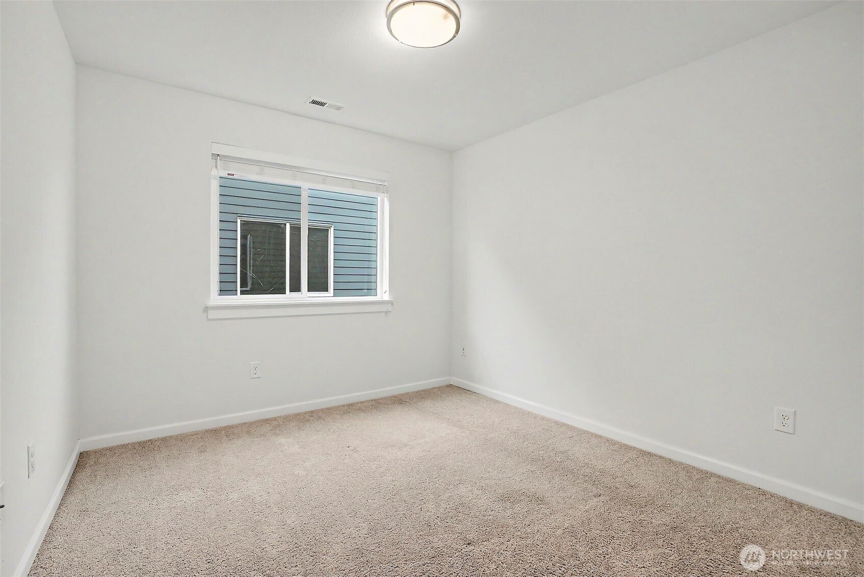 27432 12th Place Property Photo 25