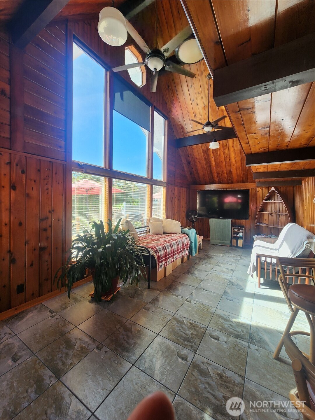 8415 Donald Way Property Photo 9