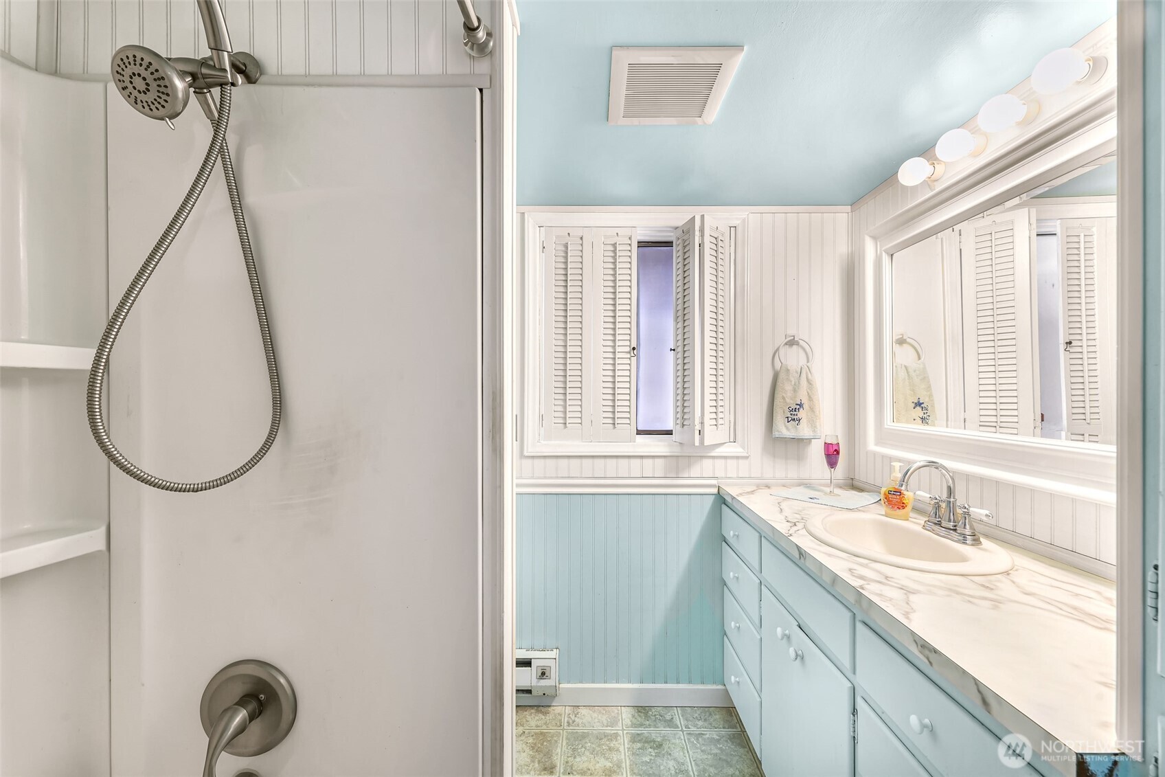 8415 Donald Way Property Photo 15