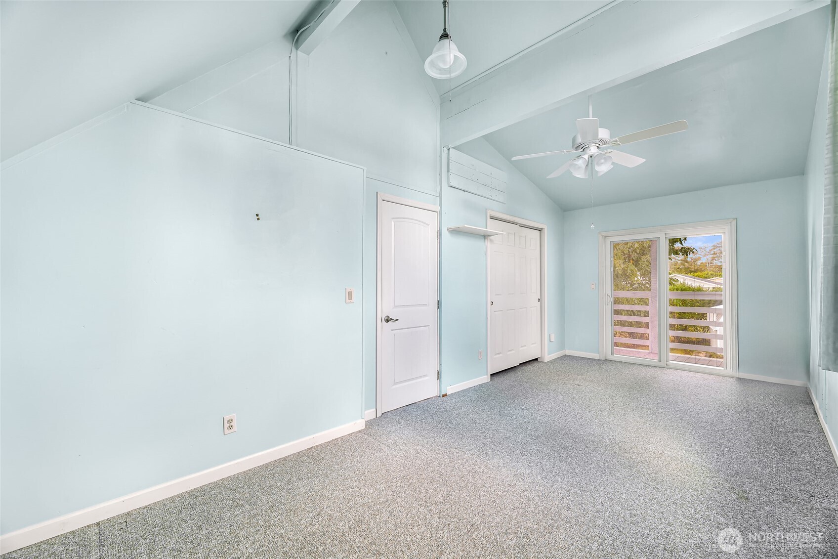 8415 Donald Way Property Photo 16