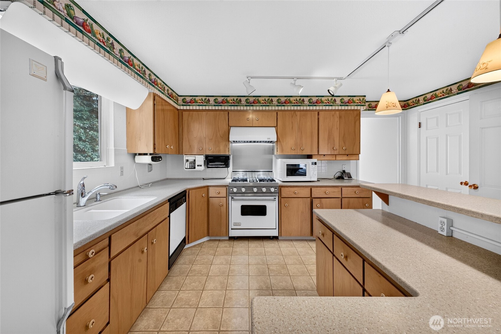 9309 Peacock Hill Avenue Property Photo 12