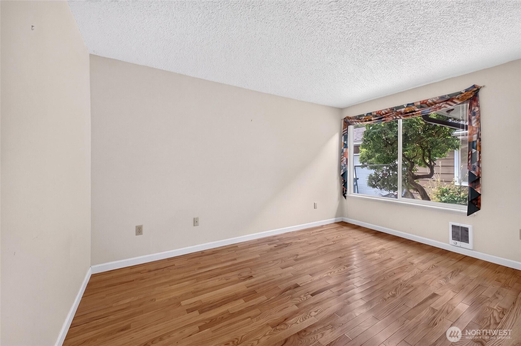 9309 Peacock Hill Avenue Property Photo 14