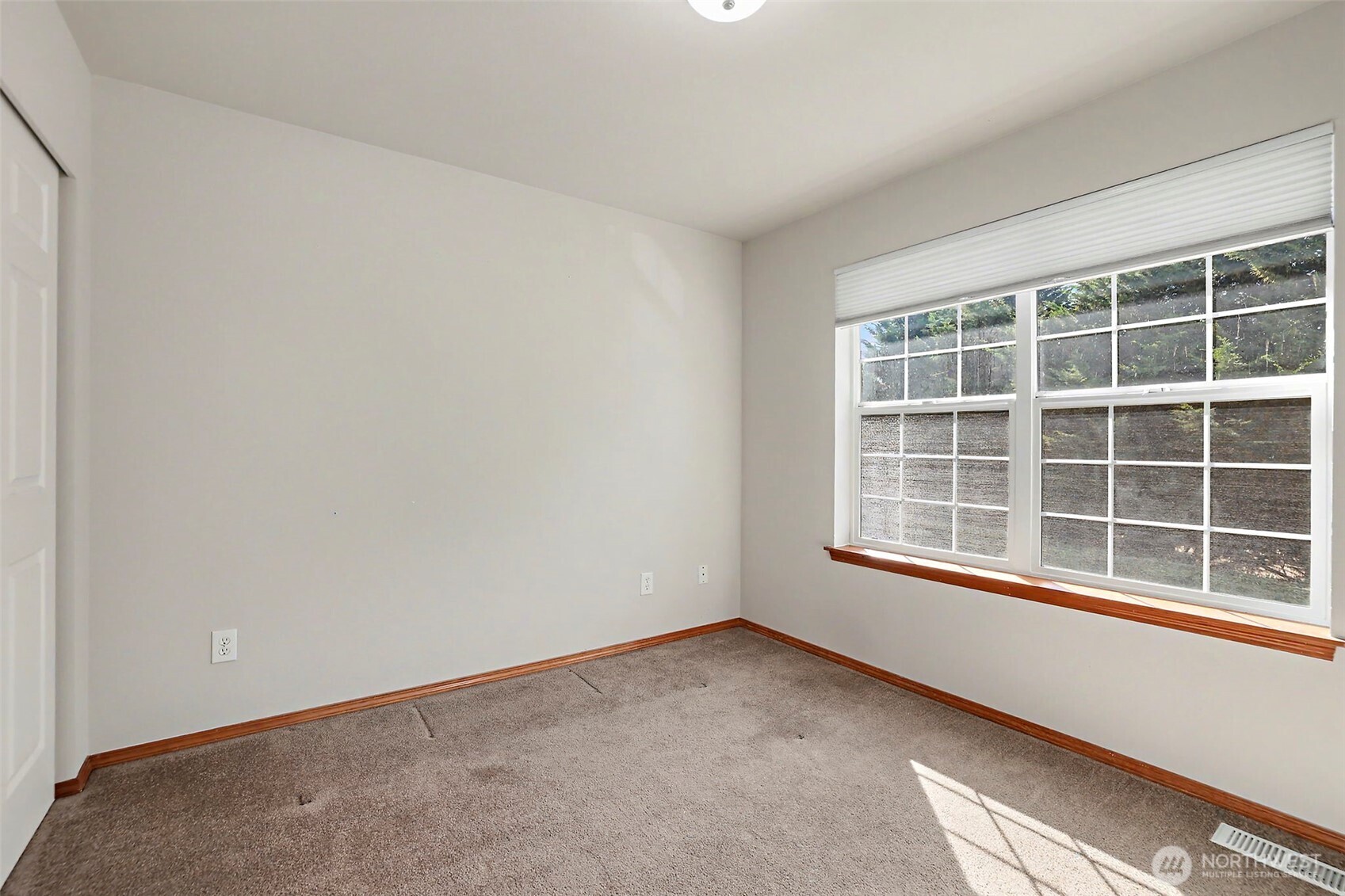 4011 160th Place Property Photo 18