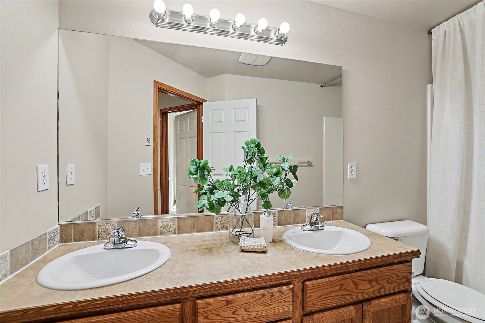 4011 160th Place Property Photo 19