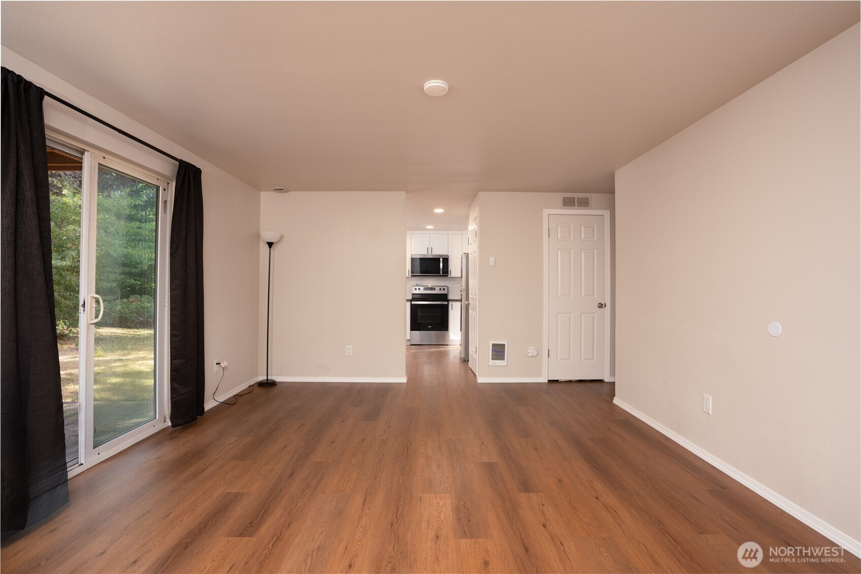 10214 13th Avenue Ct E Property Photo 4