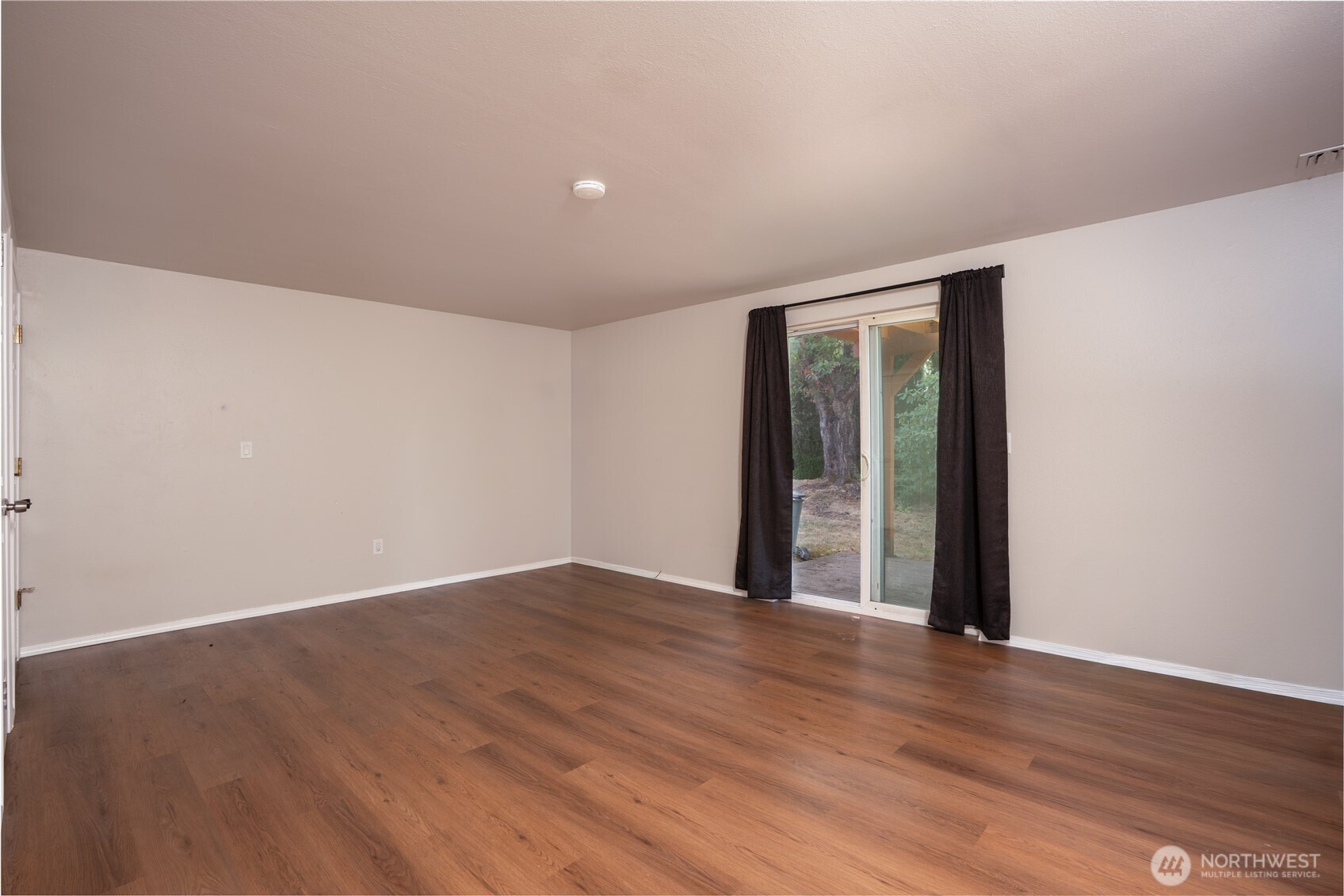 10214 13th Avenue Ct E Property Photo 6