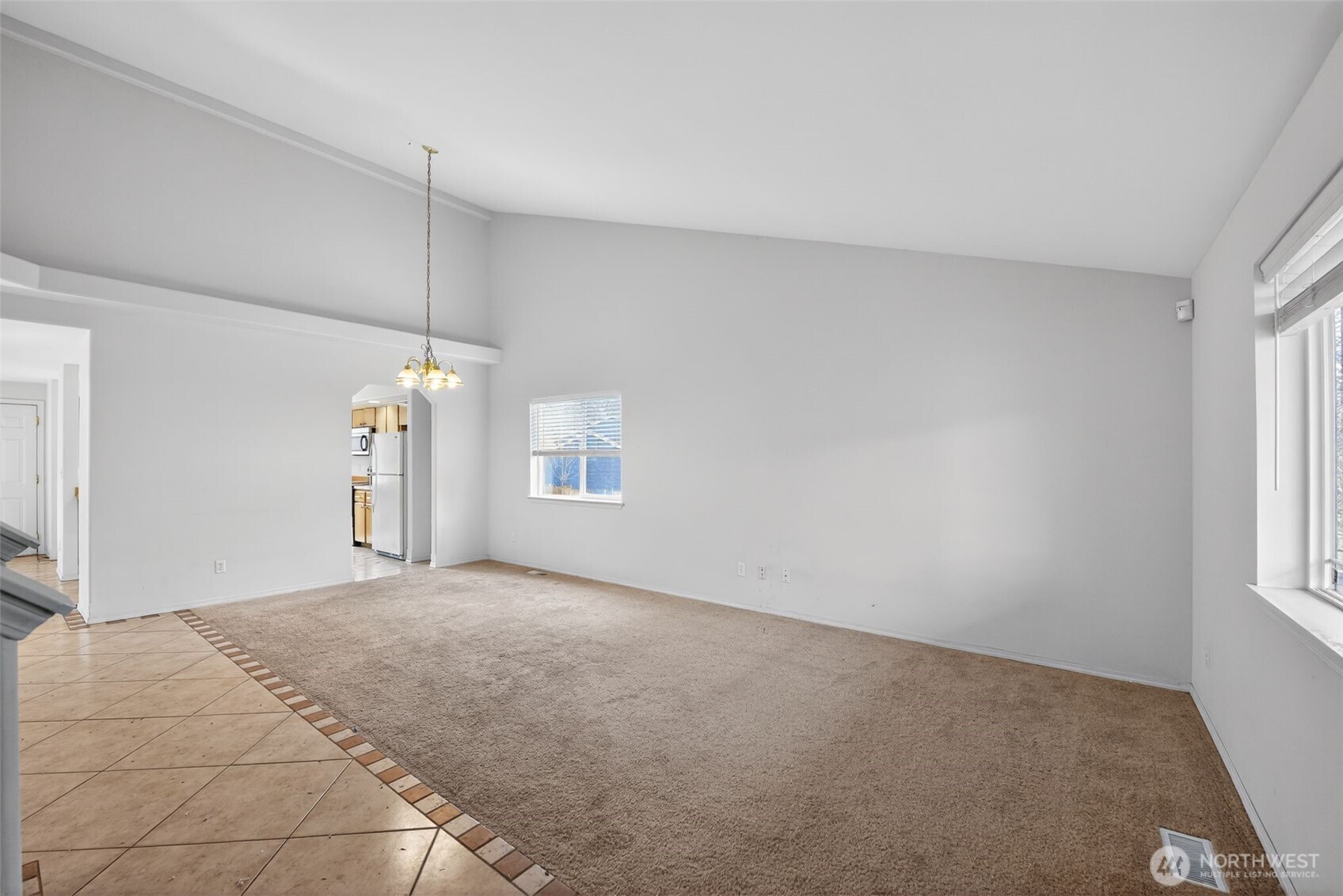 8402 147th St Court Property Photo 4