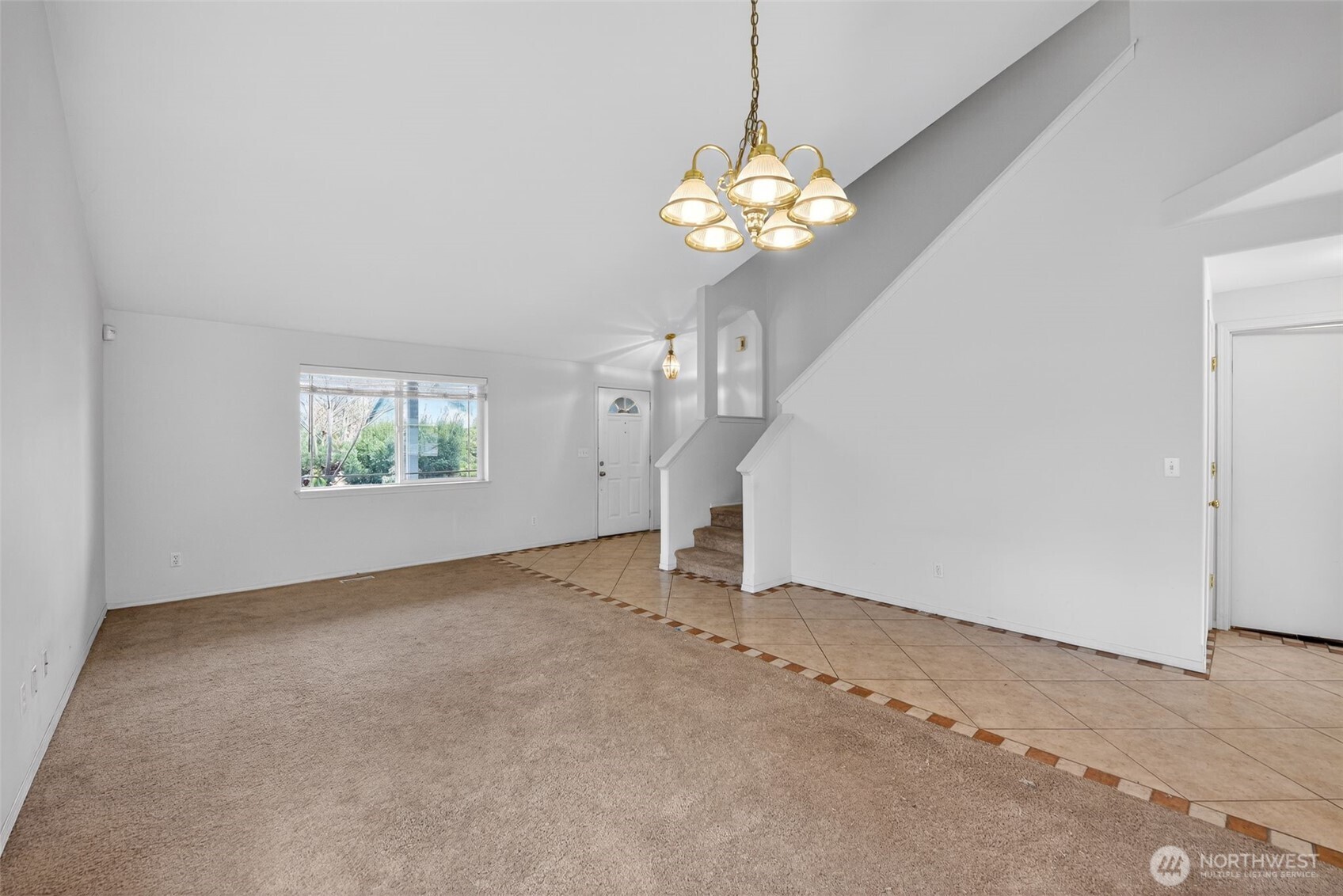 8402 147th St Court Property Photo 5