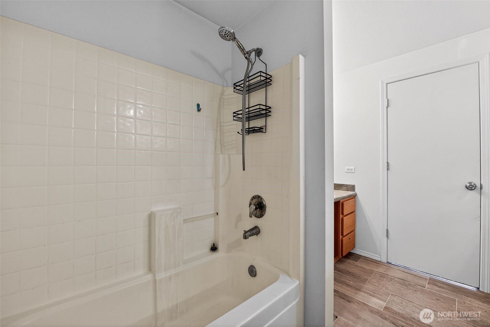 8402 147th St Court Property Photo 17