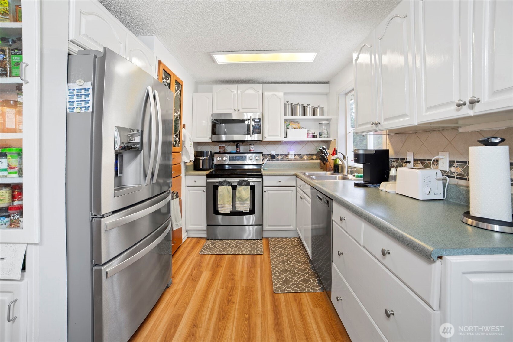 25527 151 Place Property Photo 6