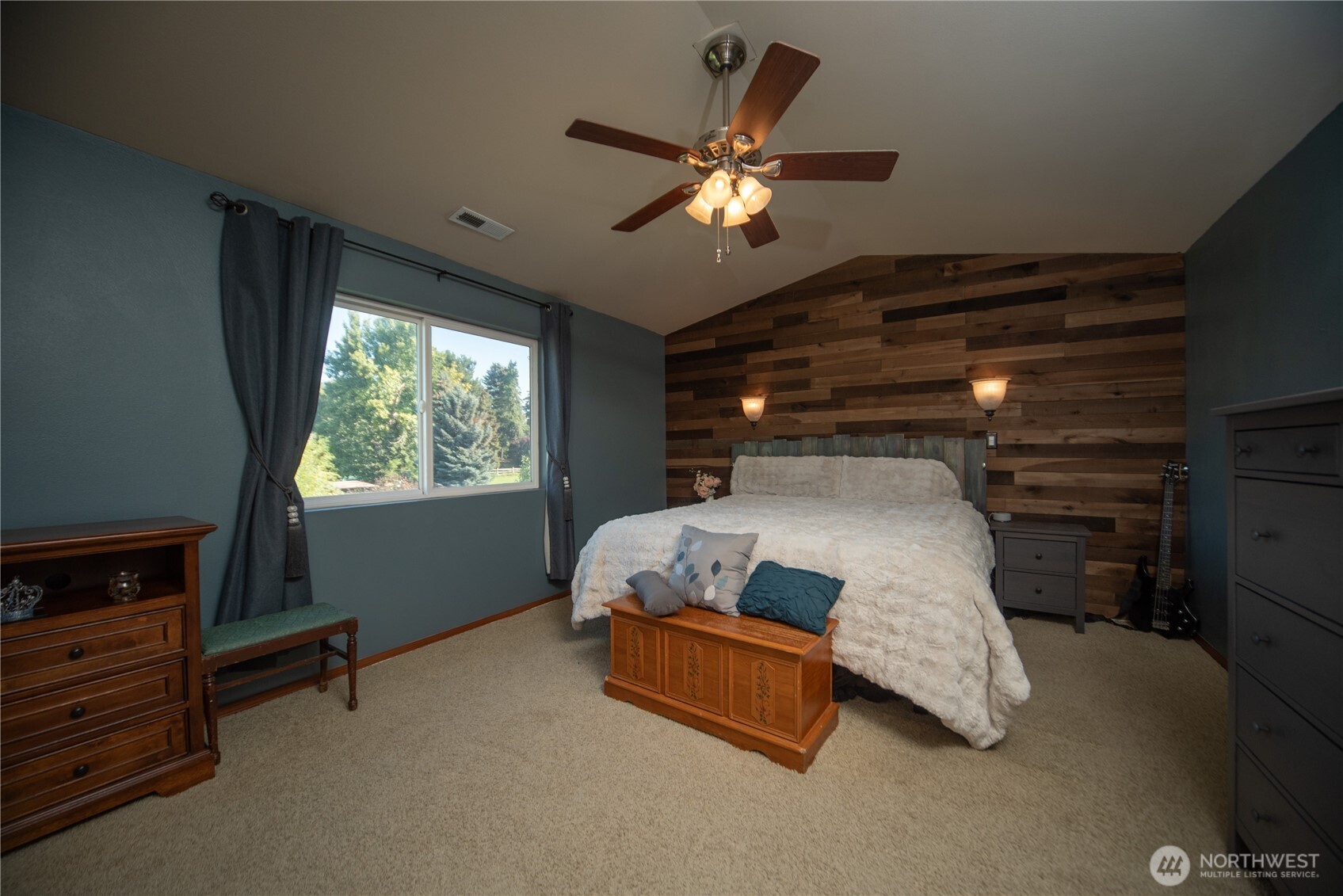 1511 E Seattle Avenue Property Photo 13