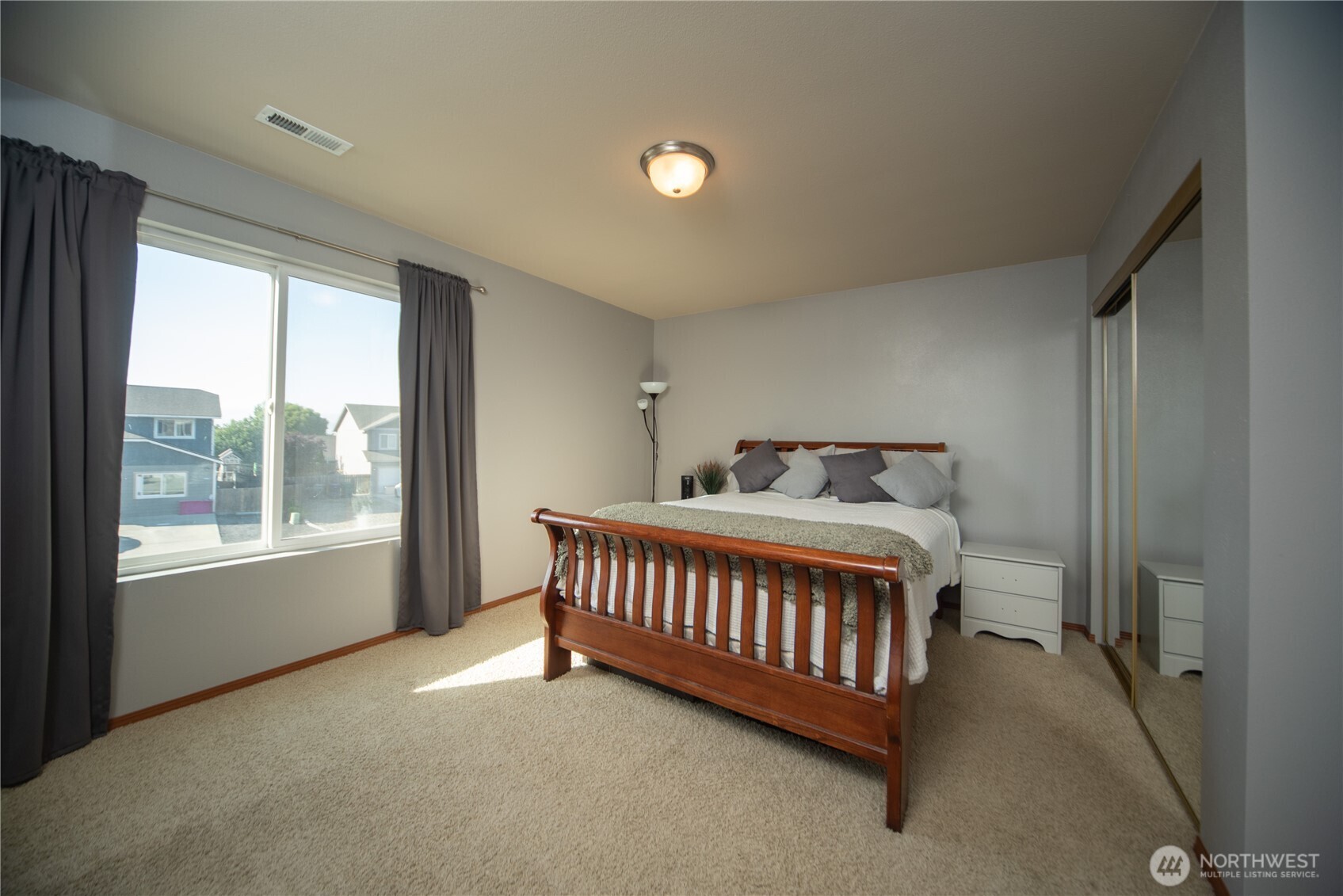 1511 E Seattle Avenue Property Photo 16