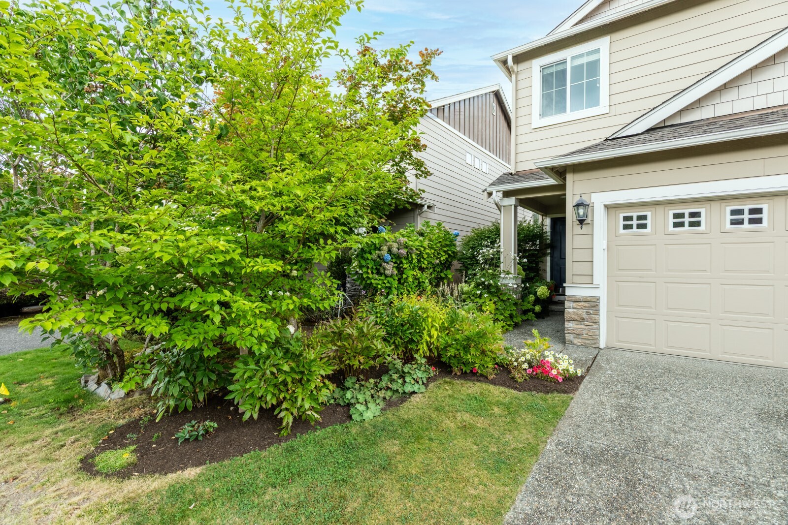 3015 183rd Street Property Photo 2