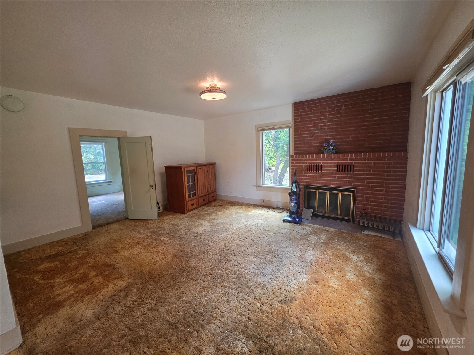 4996 Northwest Property Photo 5