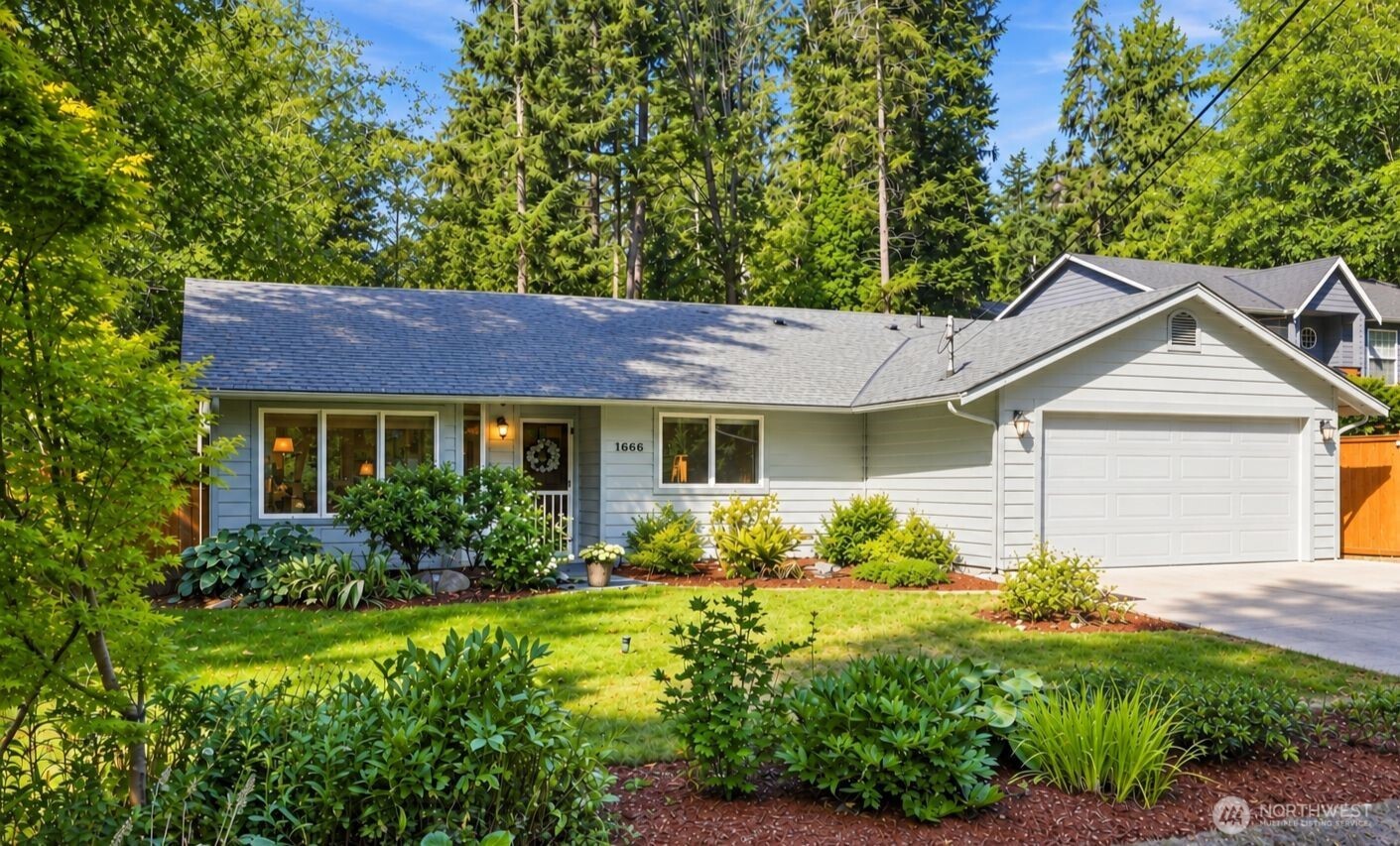 1666 Vine Maple Lane Property Photo 1