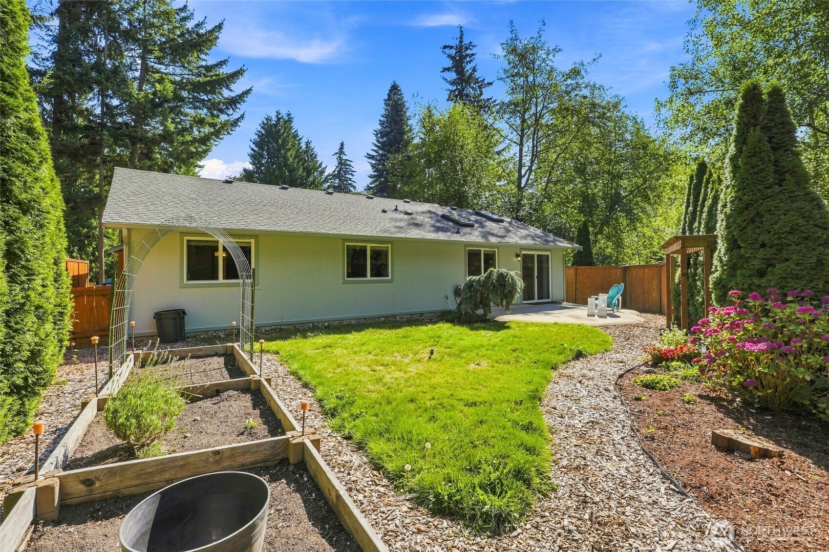 1666 Vine Maple Lane Property Photo 21