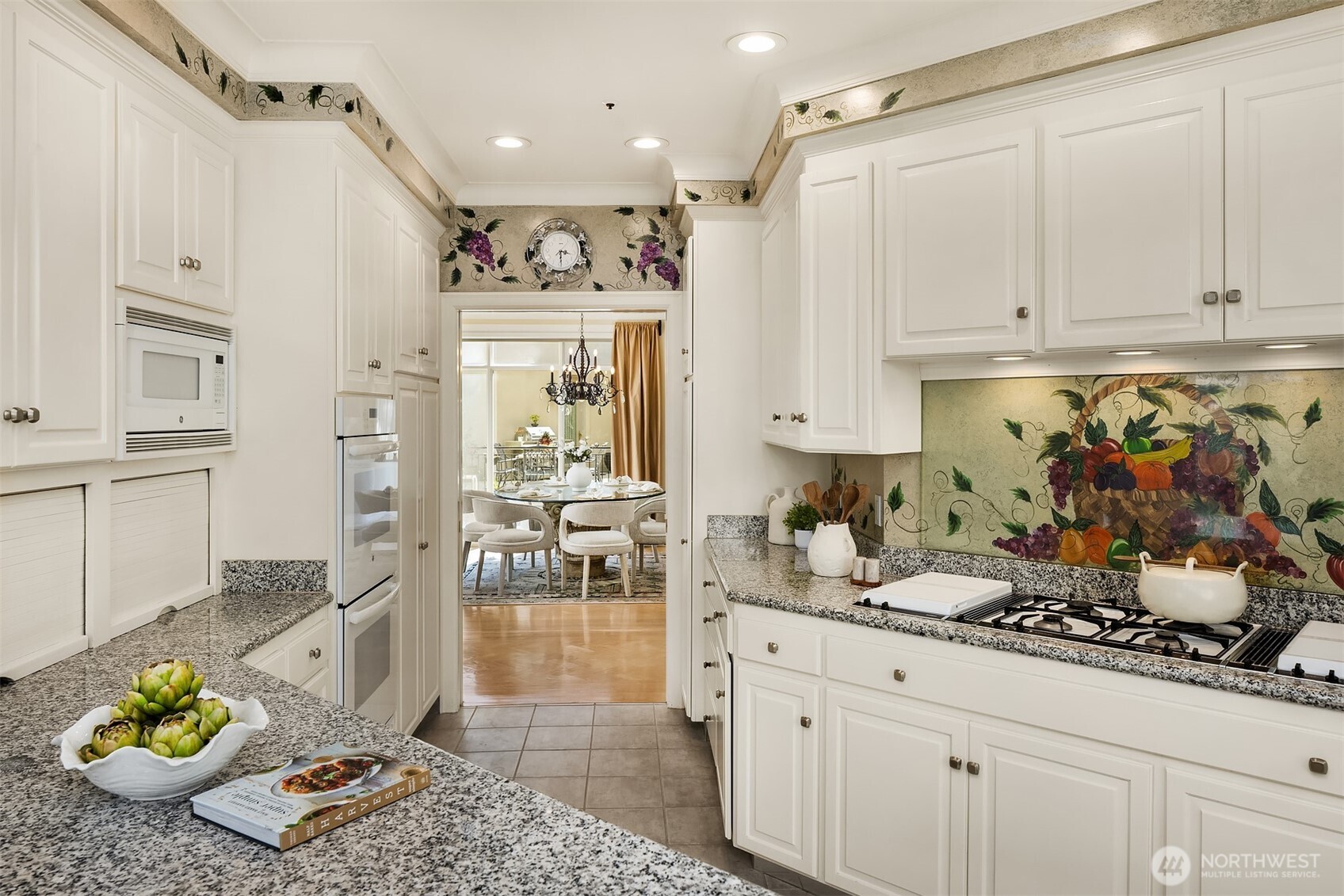8496 Ne Woodland Cove Drive Property Photo 14