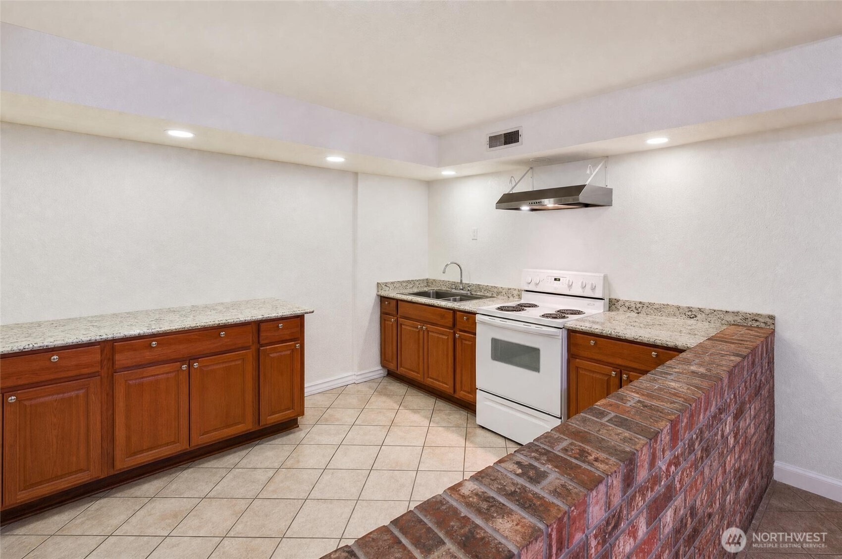 27131 52nd Avenue Property Photo 17