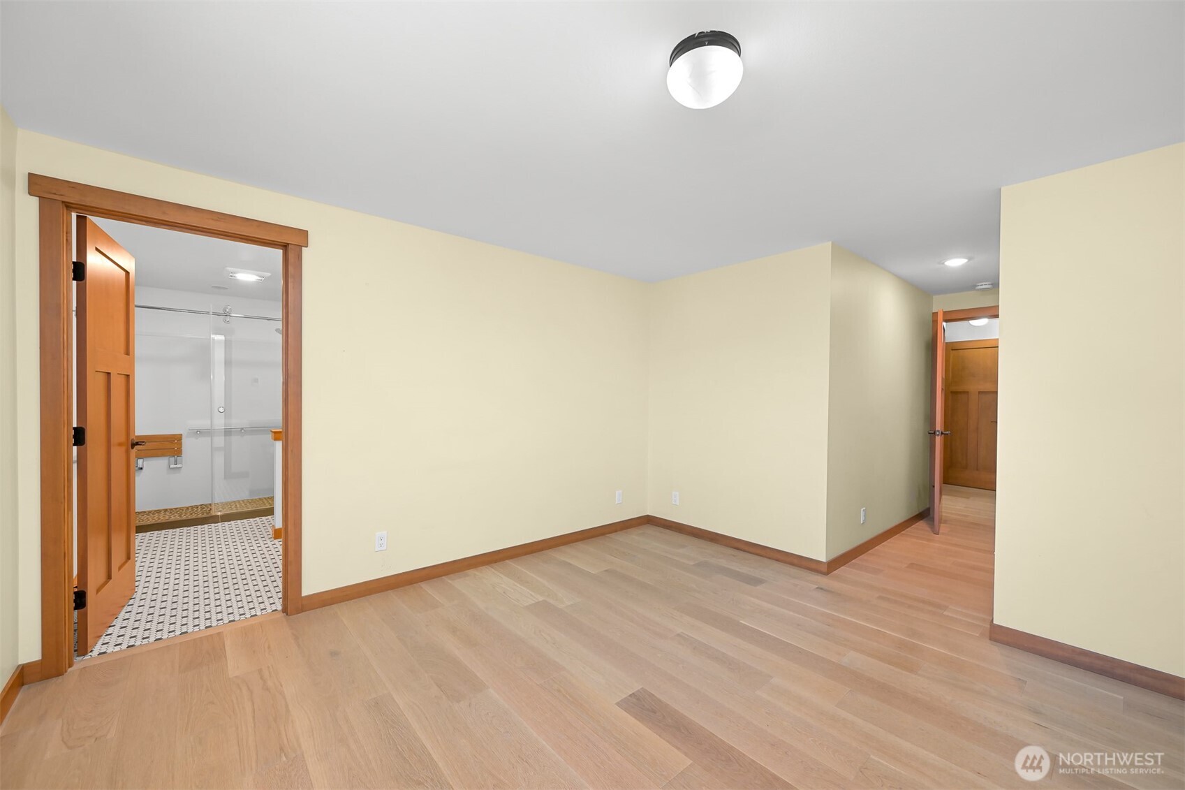 906 11th Street 4 Property Photo 23
