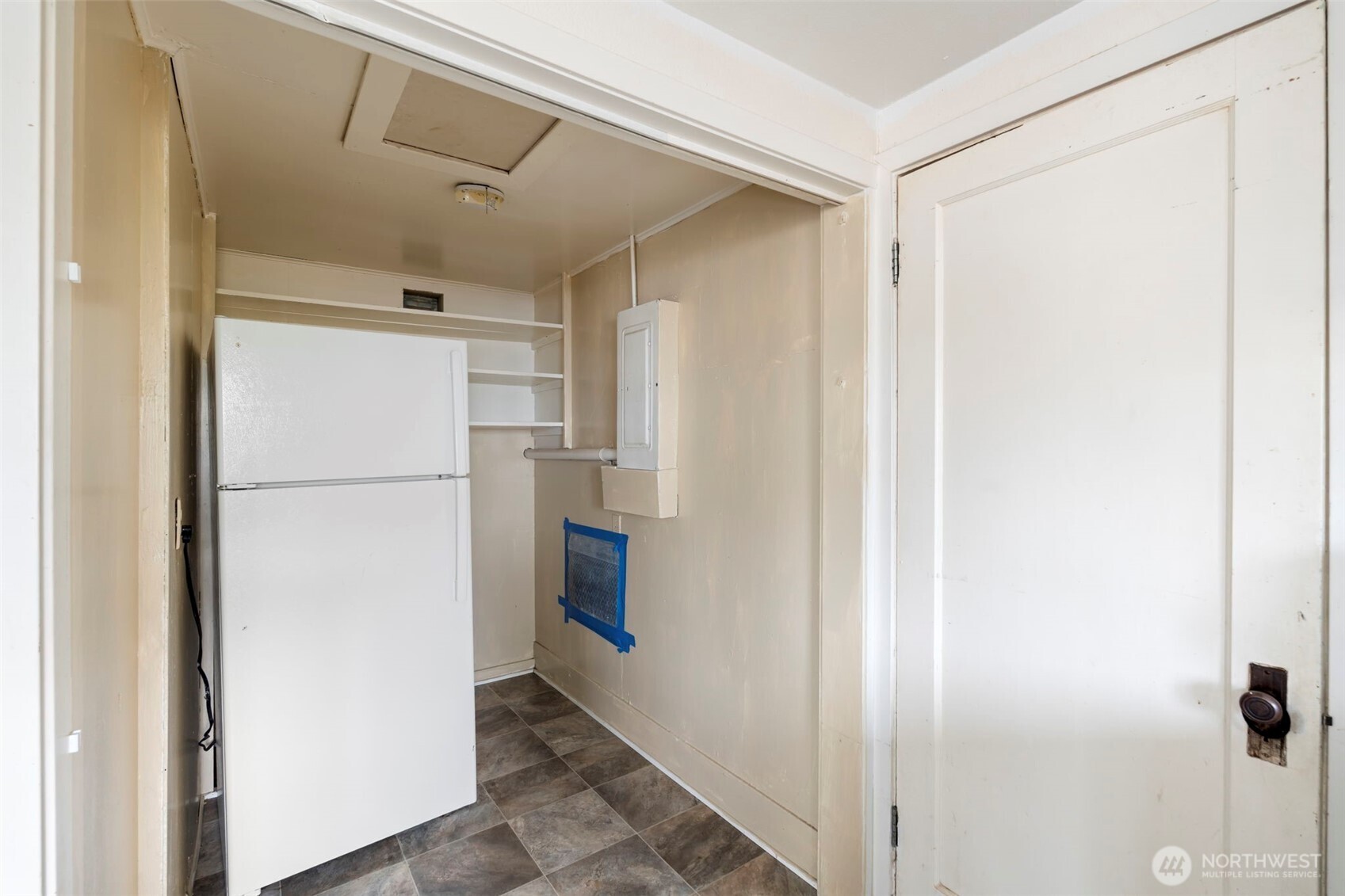 119 Sw Cascade Avenue Property Photo 15