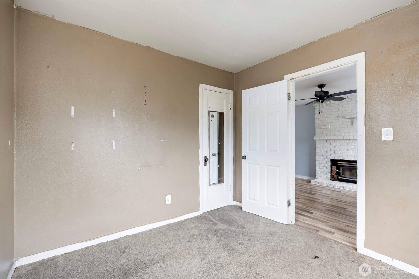 119 Sw Cascade Avenue Property Photo 22