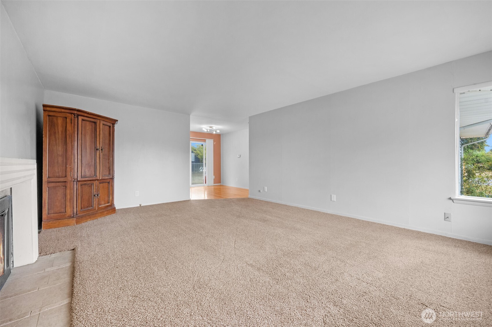 9205 50th Avenue Property Photo 3