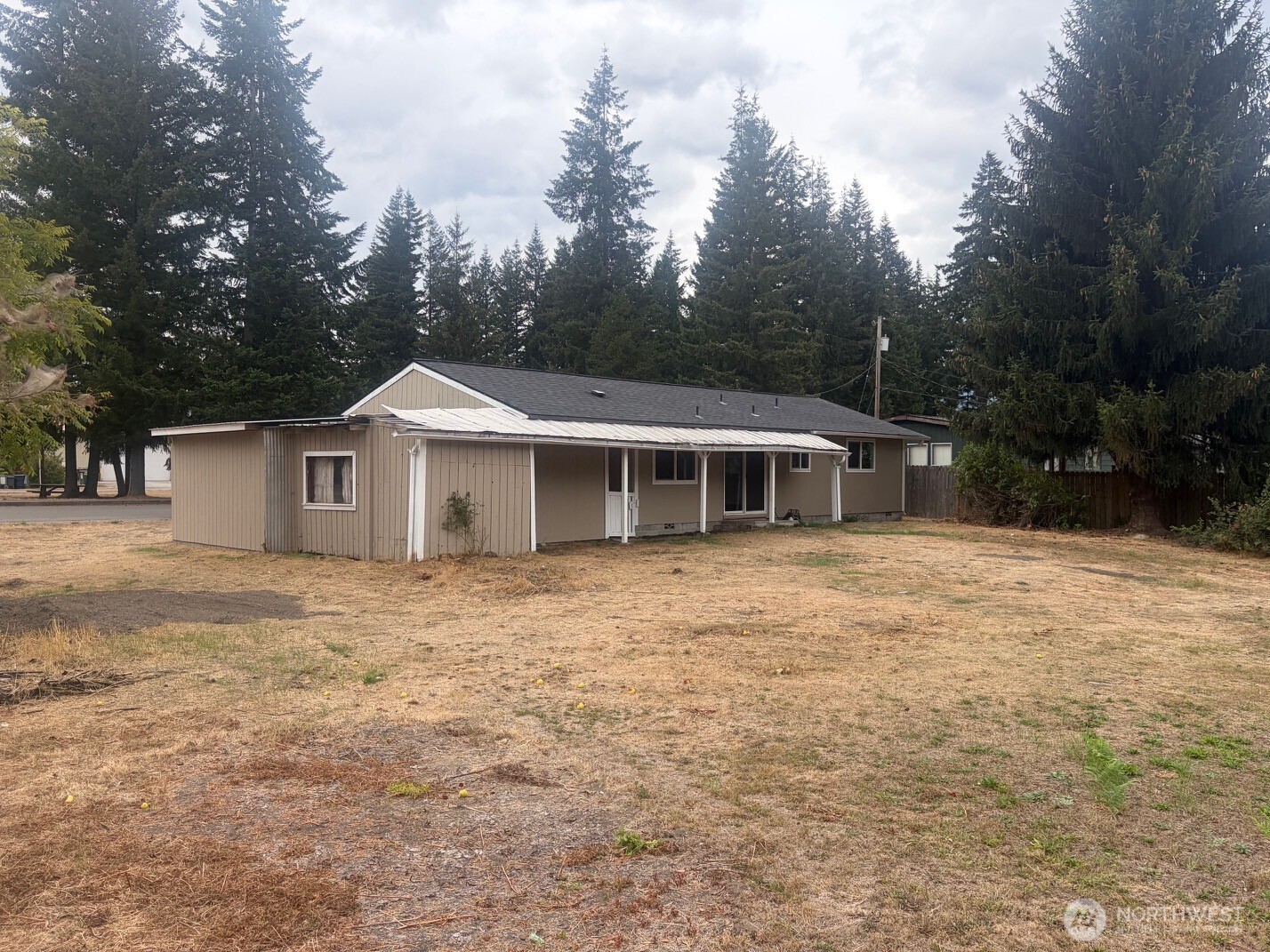 900 Mountain Loop Hwy Property Photo 5