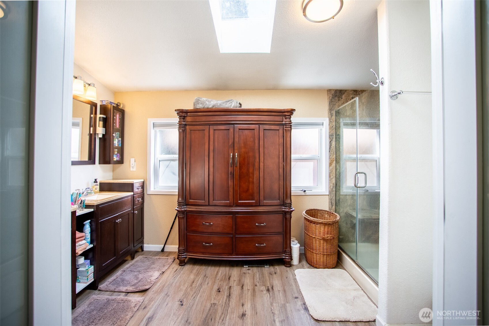 18716 215th Avenue Property Photo 27