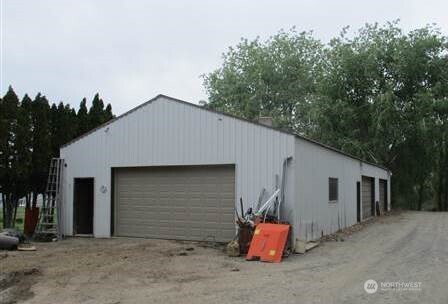2311 Highland Dr Property Photo 5