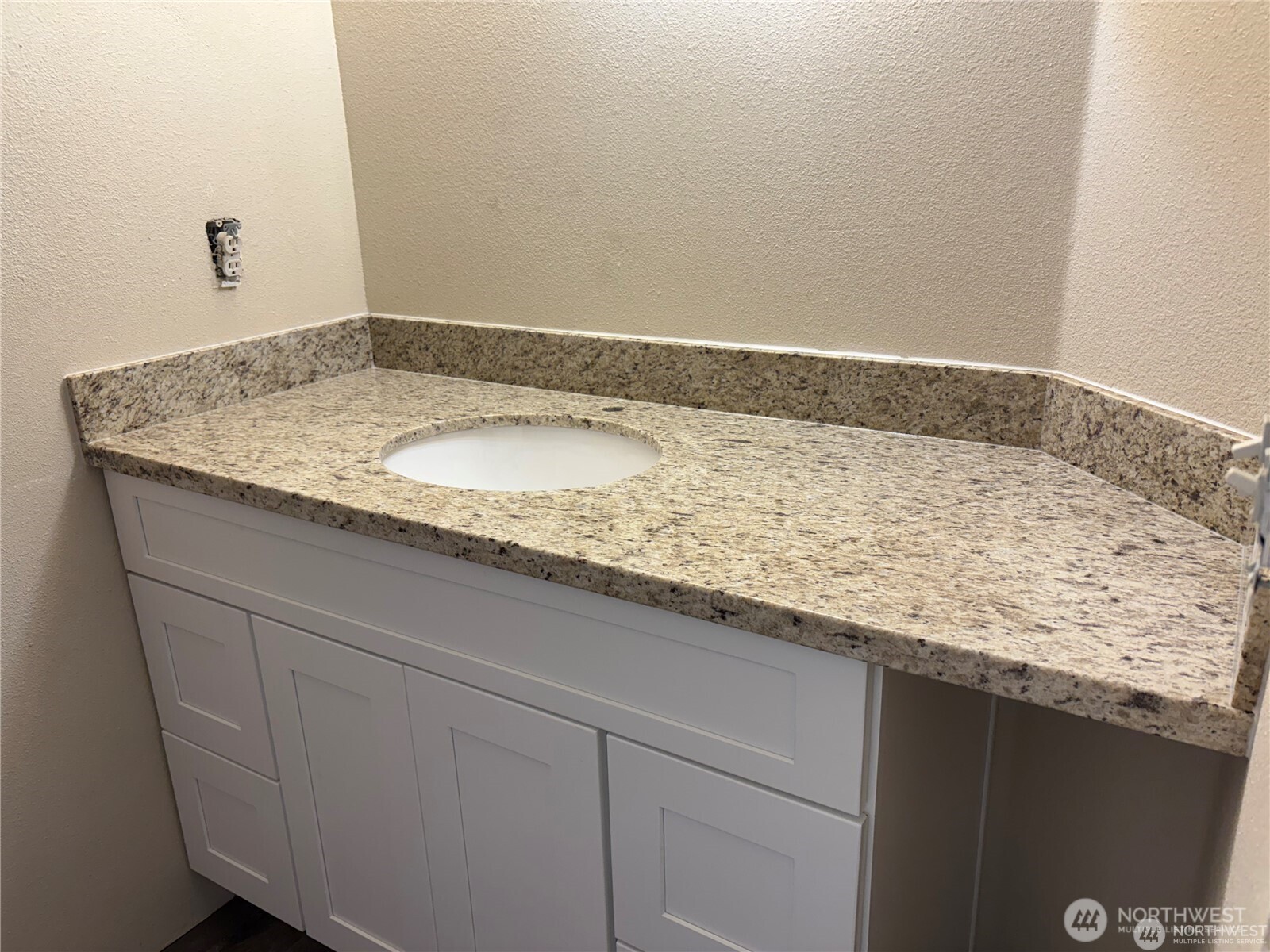 416 170th Street Property Photo 10