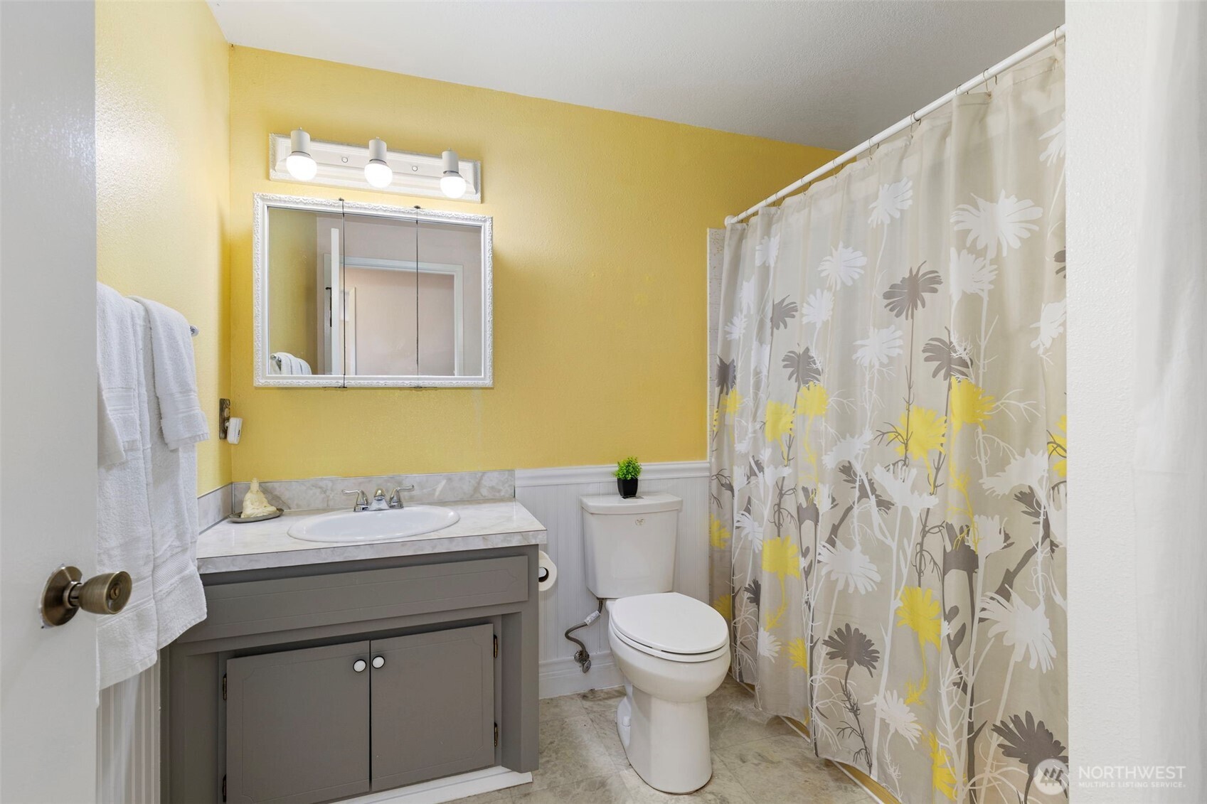150 N Rhododendron Drive Property Photo 28