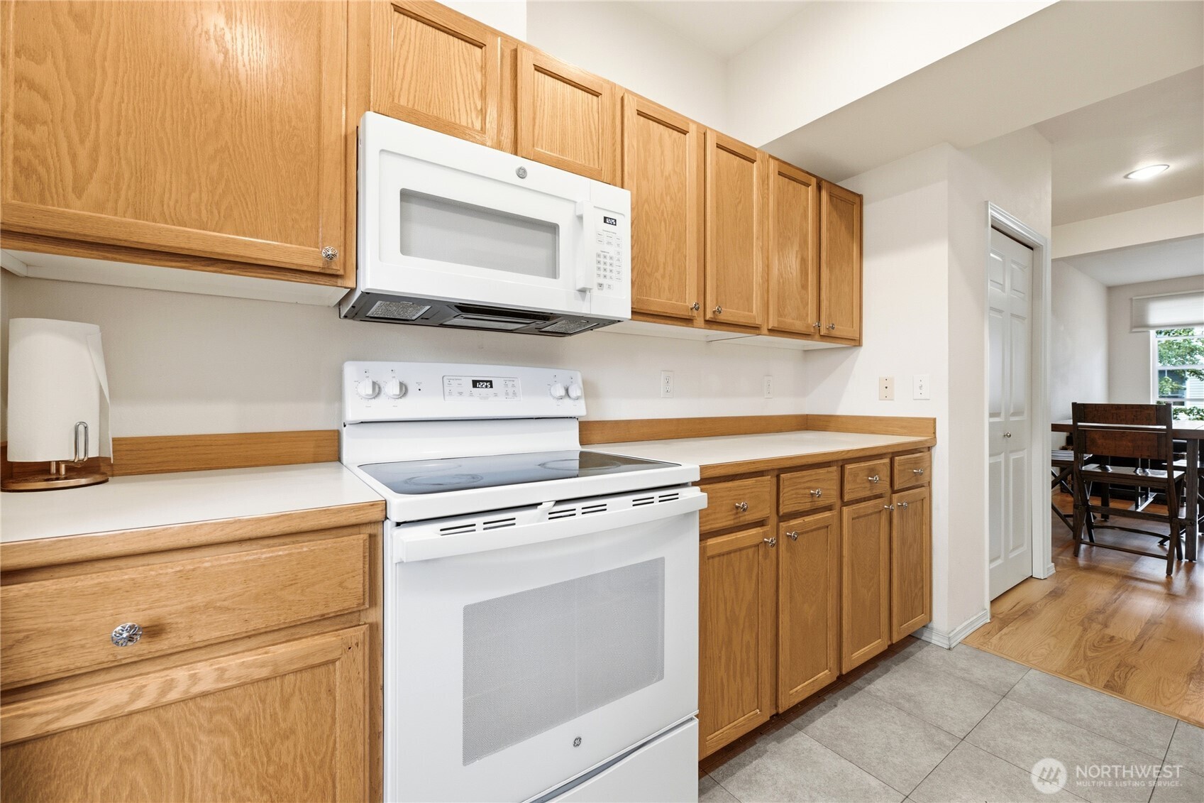 2309 Milton Way Unit F Property Photo 11