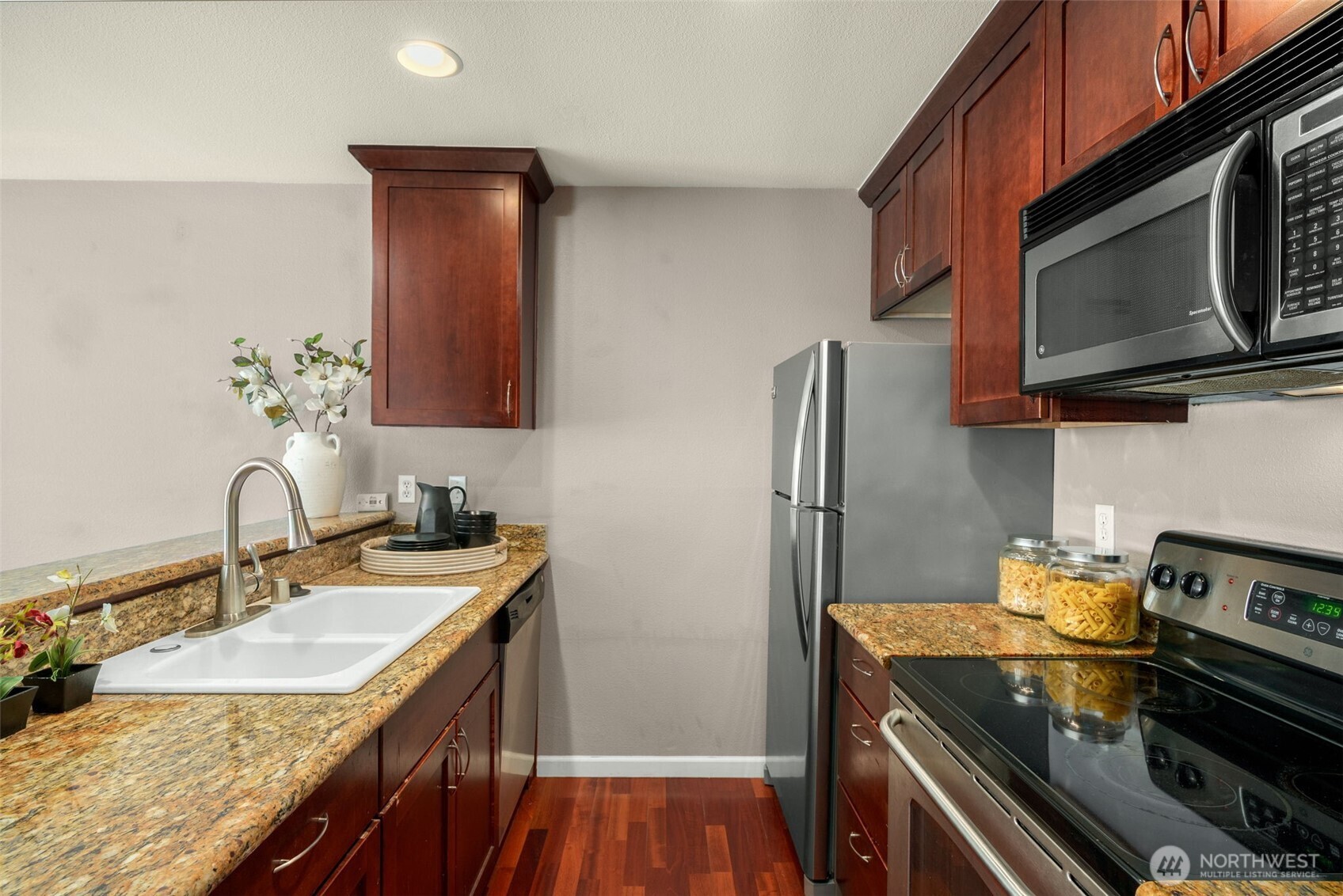 2413 Nw 59th Street E201 Property Photo 5