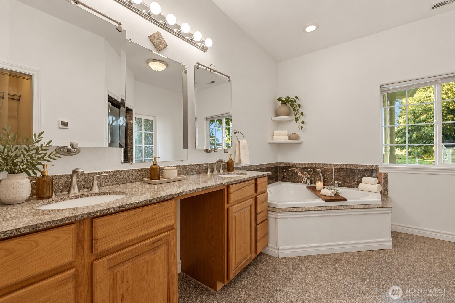 17166 Dike Road Property Photo 34