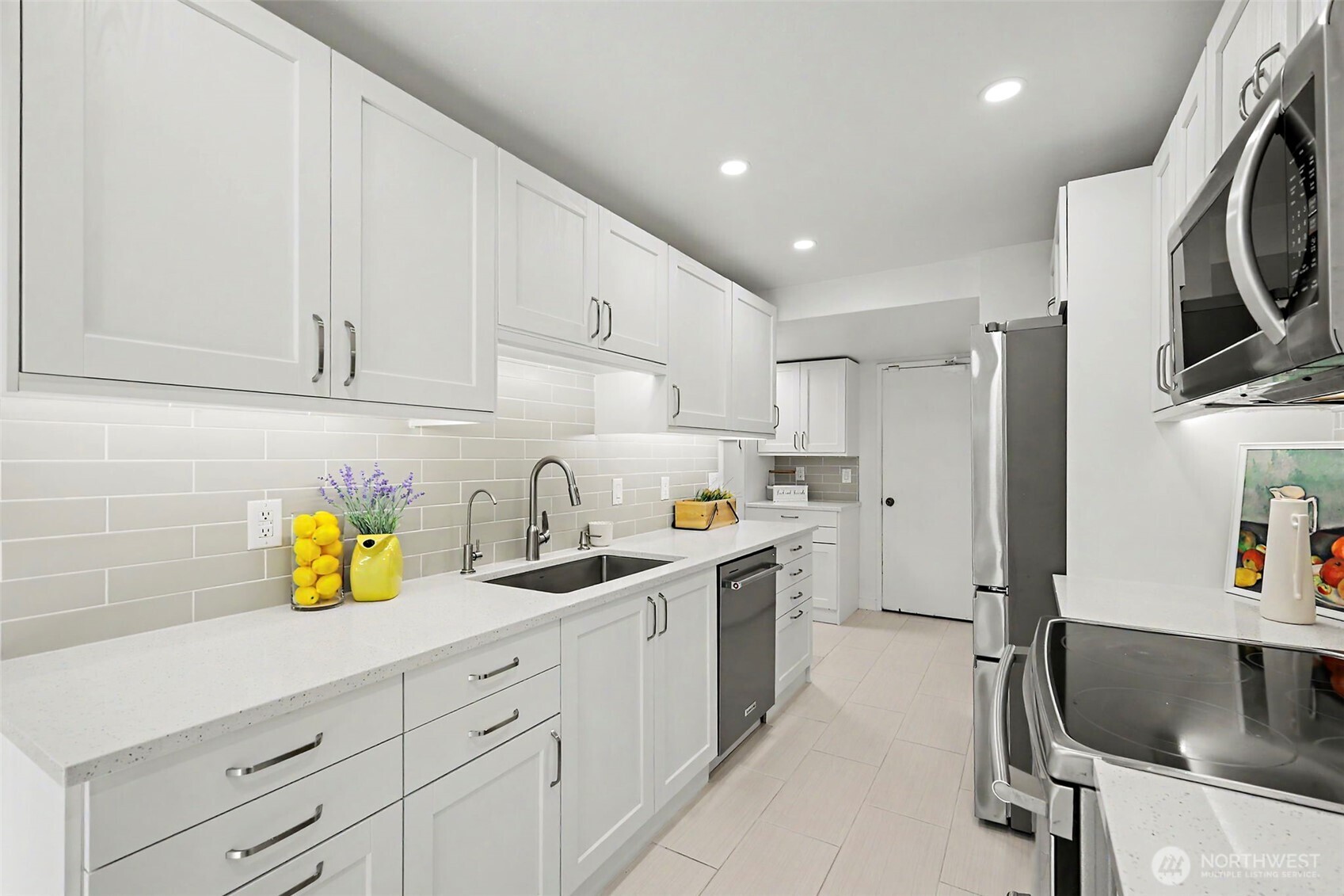 2815 Forest Ridge Drive Property Photo 8