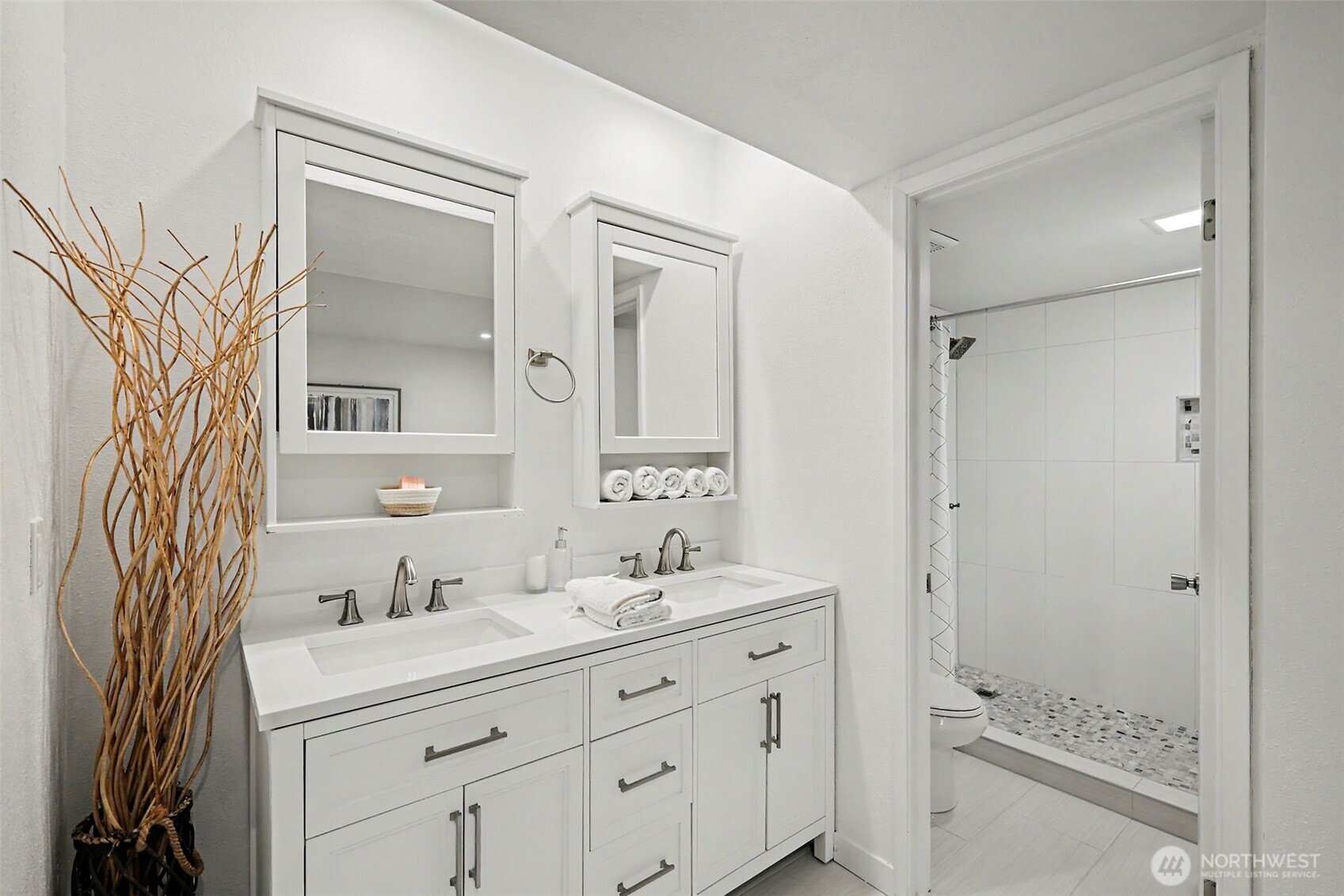 2815 Forest Ridge Drive Property Photo 15